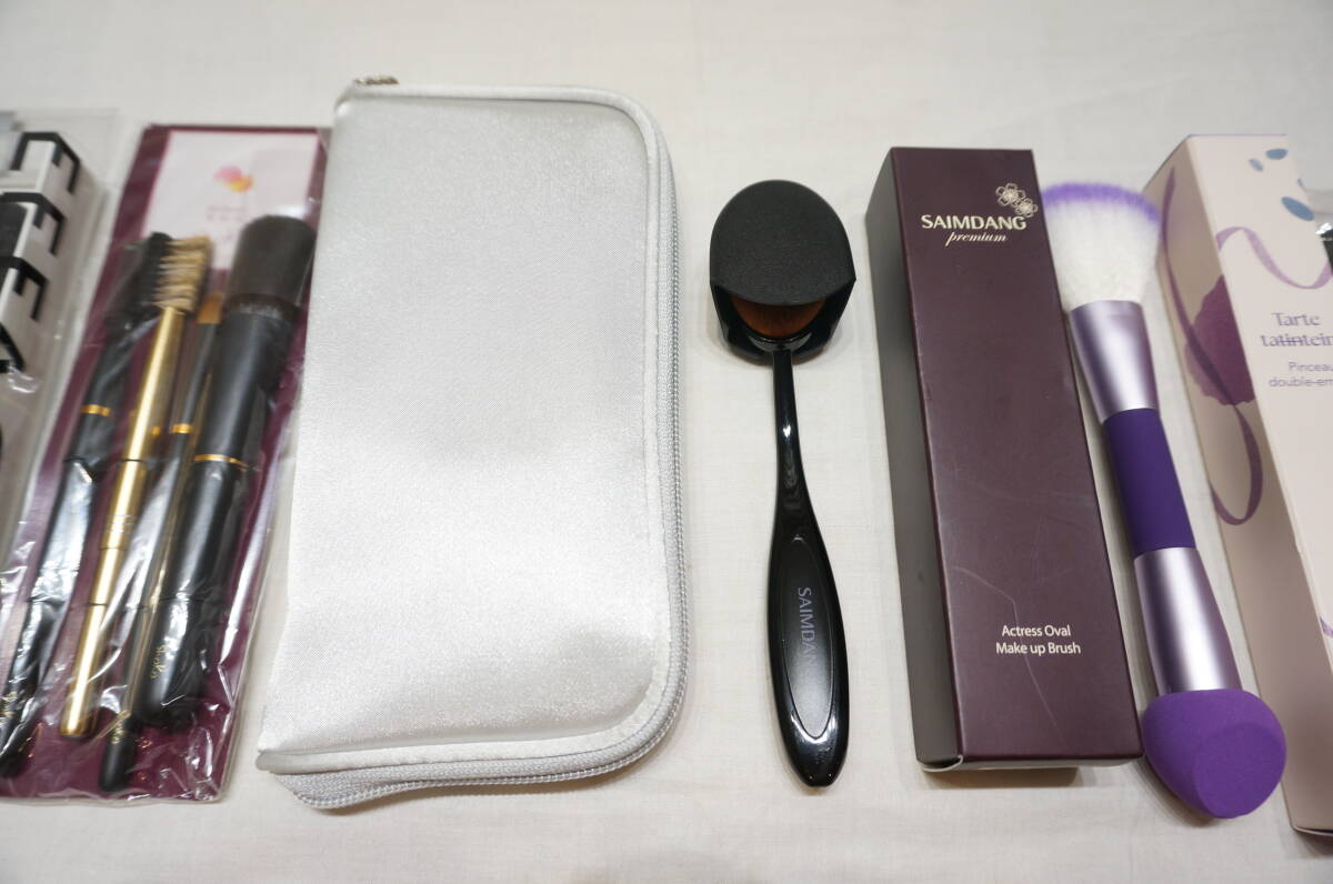 【2102A】大量！メイクブラシ パフ スポンジ まとめ売り SIXPLUS/ONLY MINERALS/MAANGE/華祥苑/EFFACE/SAIMDANG/HAKUHODO 他 熊野筆 