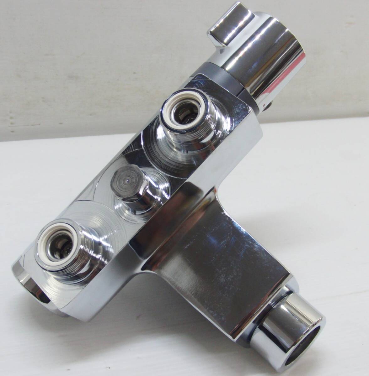 PP1851b TOTO パブリック水栓 自閉式壁付サーモスタット混合水栓 TMF49ASSA シャワーなし_画像2