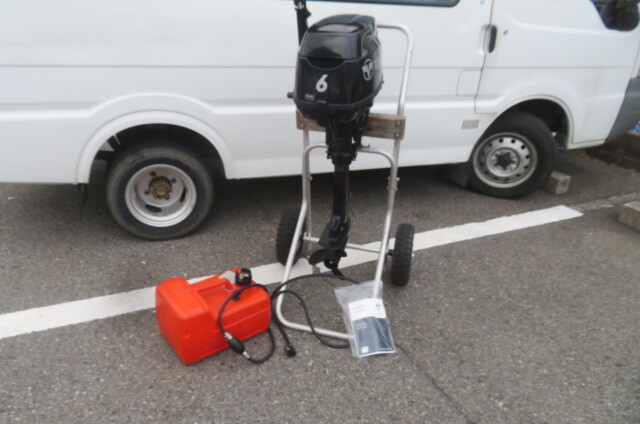 トーハツ船外機４スト６馬力ーs　タンクホース付機関良好