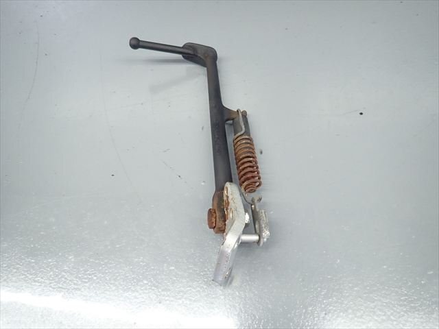 β250915-6 ヤマハ FZR250R 3LN (H2年式) 絶版！希少！ 純正 サイドスタンド 曲り無し！_画像3