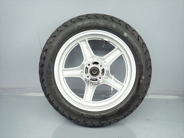 β250915-4 スズキ アドレス125 ADDRESS DT11A (H30年式) 純正 フロントホイール 振れ無 リム打ち無 タイヤ付 9分山残_画像4