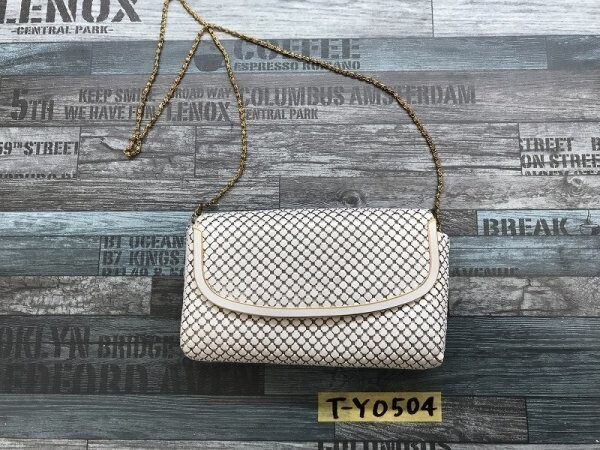 レディース 蓋付き チェーン ミニショルダーバッグ 白