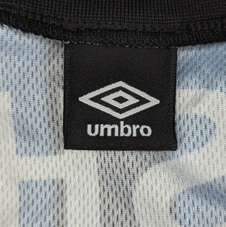 4129C 送料185円? 美品 UMBRO アンブロ 非売品 ガンバ大坂 30周年記念 來場(chǎng)者限定 ユニフォーム F 