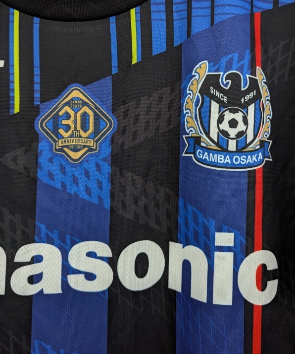 4129C 送料185円? 美品 UMBRO アンブロ 非売品 ガンバ大坂 30周年記念 來場(chǎng)者限定 ユニフォーム F 