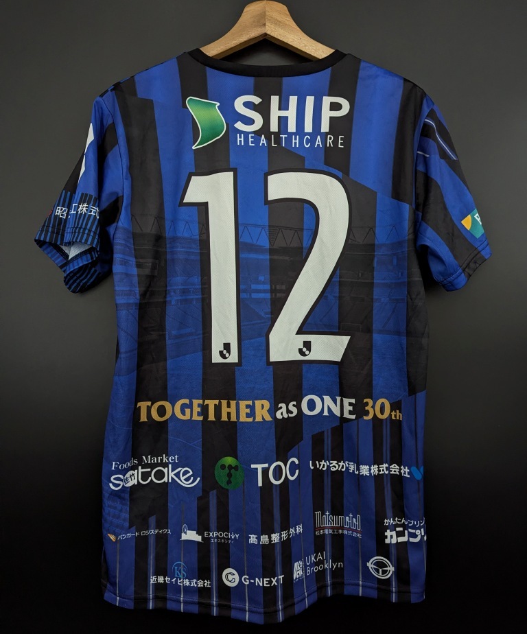 4129C 送料185円? 美品 UMBRO アンブロ 非売品 ガンバ大坂 30周年記念 來場(chǎng)者限定 ユニフォーム F 