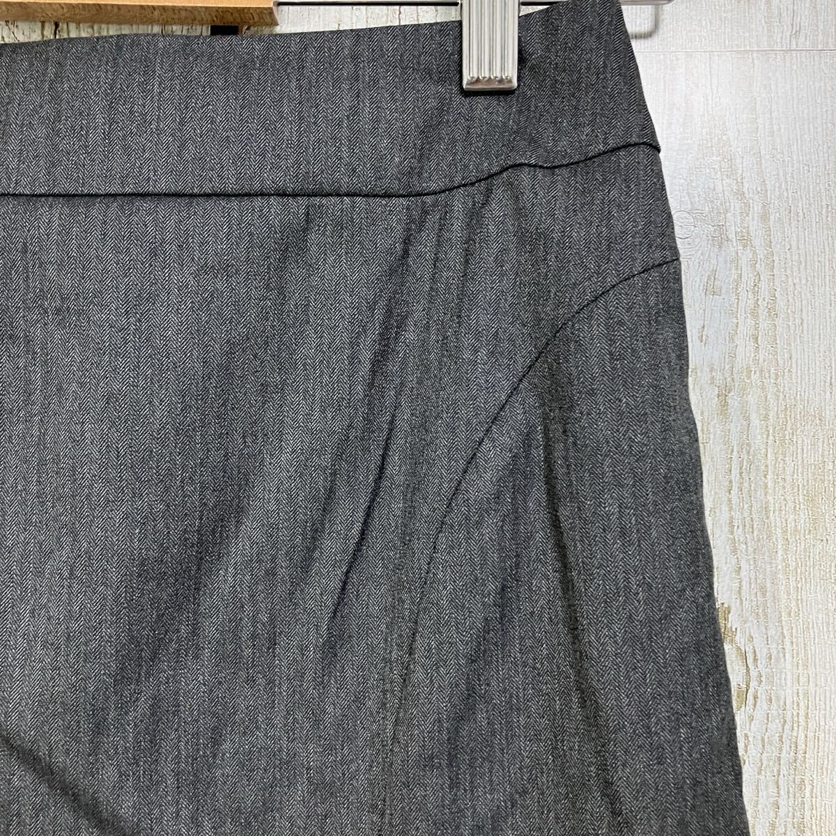 ☆UNTITLED アンタイトル☆美品☆日本製☆スカート ひざ丈 タイト グレー [2] M レディース 裏地あり ウール混 [送料無料☆匿名配送] g6031_画像2