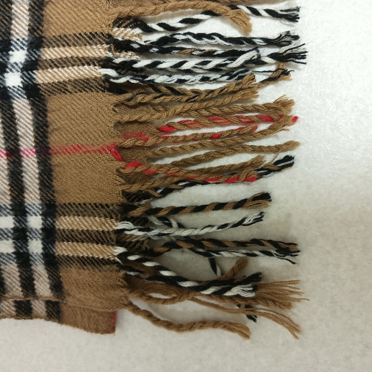 S[ BURBERRY]バーバリー　マフラー　チェック柄　 ストール　定番カラー　 ラムウール　大人気　茶色　フリンジ　海外ブランド