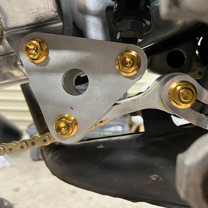 NSR250R リアサス リンクプレート リンクアーム チタンボルト MC18 MC21 合計8点セット 焼き色 64チタン製 NSR250 レストア 部品_画像4