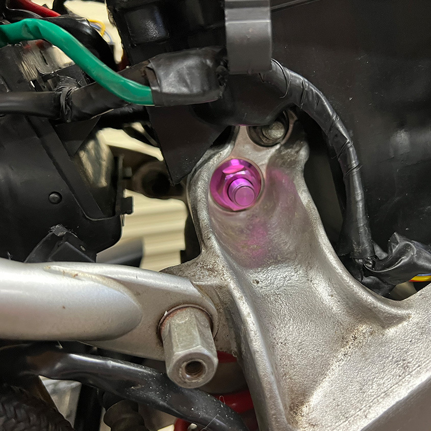 NSR250R リアサス アッパーボルト MC18 チタンボルト ナット セット 焼き色 リアサスペンション 64チタン製 ボルト NSR250 レストア_画像5