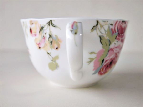 スリランカ製 ローラ・アシュレイLAURA ASHLEY 花柄のカップ＆ソーサー 1客 ティーカップ コーヒーブレイク_画像4