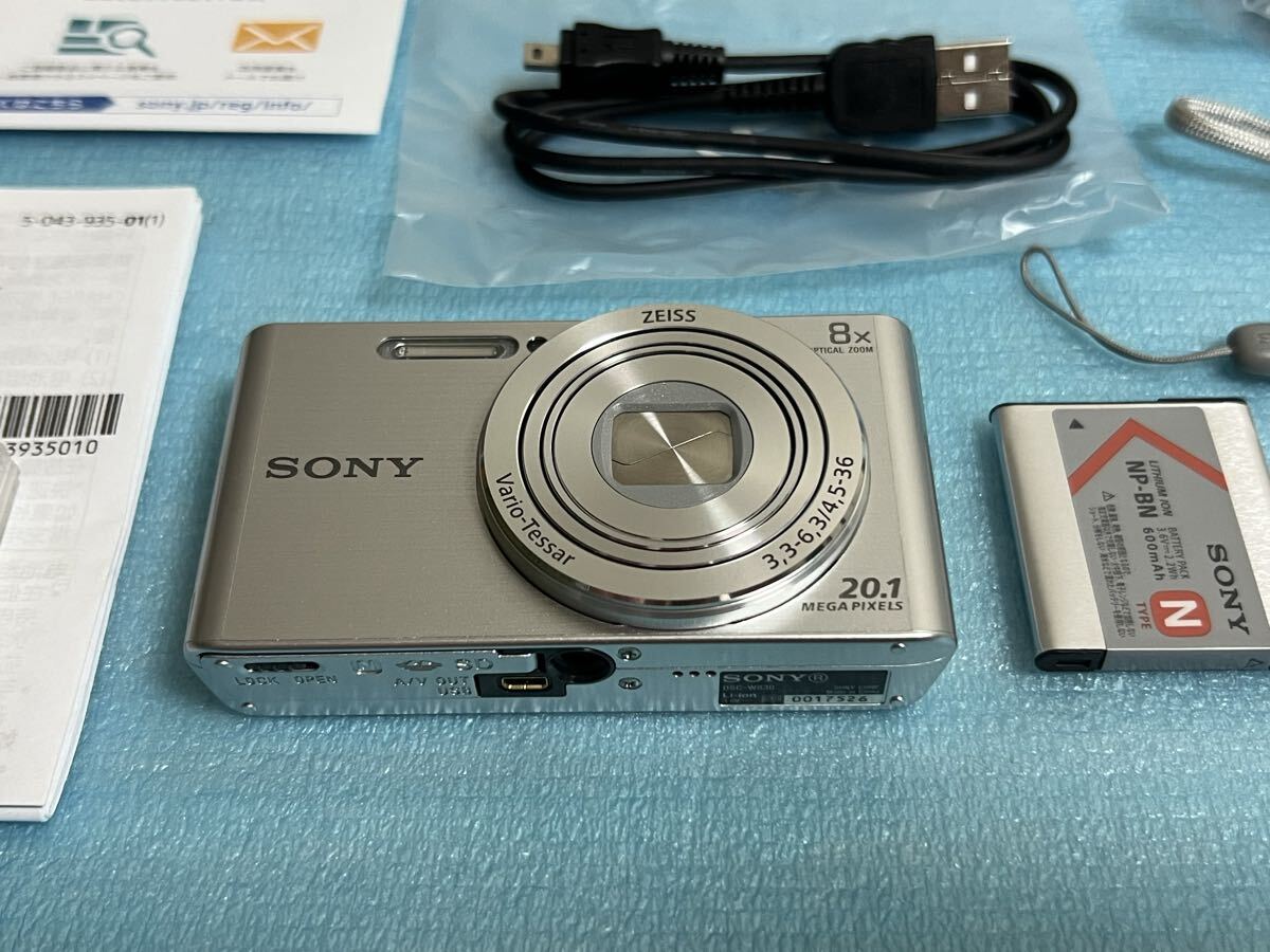1円スタート ★極美品★ ソニー SONY Cyber-shot DSC-W830 コンパクトデジタルカメラ コンデジ　★元箱?取扱説明書?電池?充電器　完品