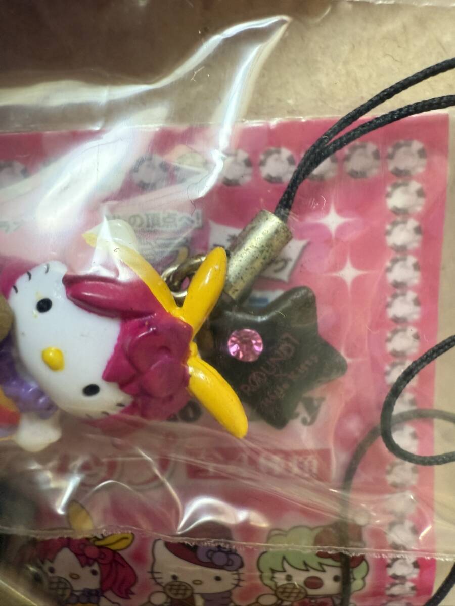 非売品 カラオケ セット? ビッグエコー ラウンドワン アイドル 根付ストラップ 音符 ファスナーマスコット レア 女神キティ ミニタオル