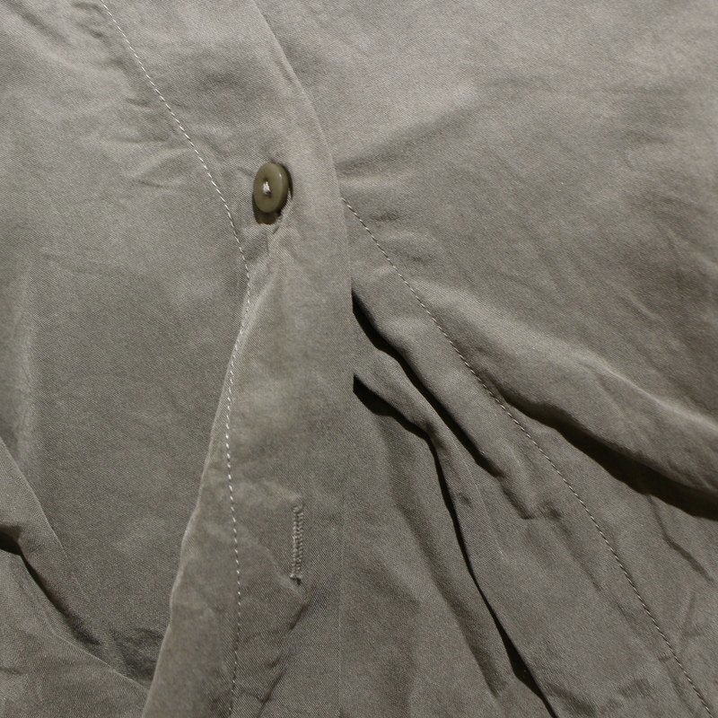 ZARA ザラ 合物 落ち感 とろみ ゆったり レーヨン ビッグ 長袖 シャツ M カーキ グリーン 緑 ロングシャツ モロッコ製 カジュアル_画像3