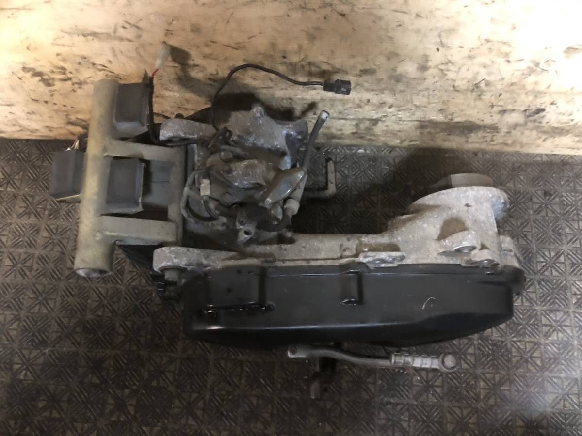 SUZUKI　レッツ2　CA1PA　エンジン　神戸発　B69-1_画像2