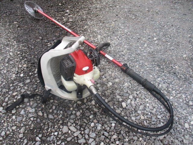 【発送不可】　中古品　ヤンマー　背負(fù)い式草刈り機(jī)　RMEY2300?。℉-73）　【店頭引き取り限定】
