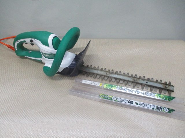 中古品　マキタ　300ｍｍ生垣バリカン　MUH3002?。↖-19）