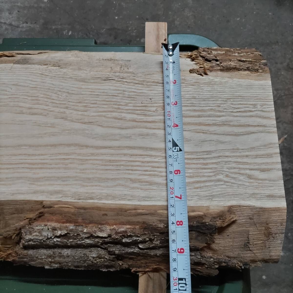 栗（F）栗の木 クリ 一枚板 長1000 幅250〜290 厚40 未乾燥 未加工 粗挽き 無垢 天然木 耳付き板 花台 天板 テーブル板 店舗看板 DIY_画像5