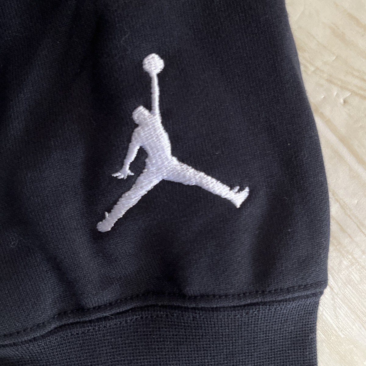 NIKE ナイキ ジョーダン ジャンプマン ビッグロゴ バスケ AIR JORDAN 黒 パーカー 新品 ブランド メンズ 裏パイル トレーナー 刺繍 ロゴ_画像5