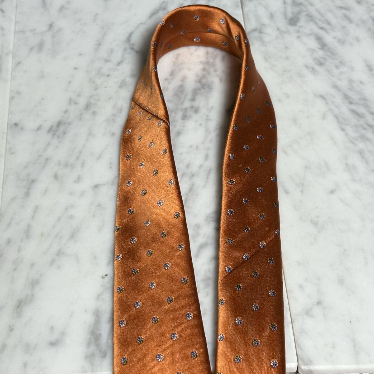 999円～ FAIRFAX ネクタイ オレンジ系 光沢 総柄 (R6)_画像4