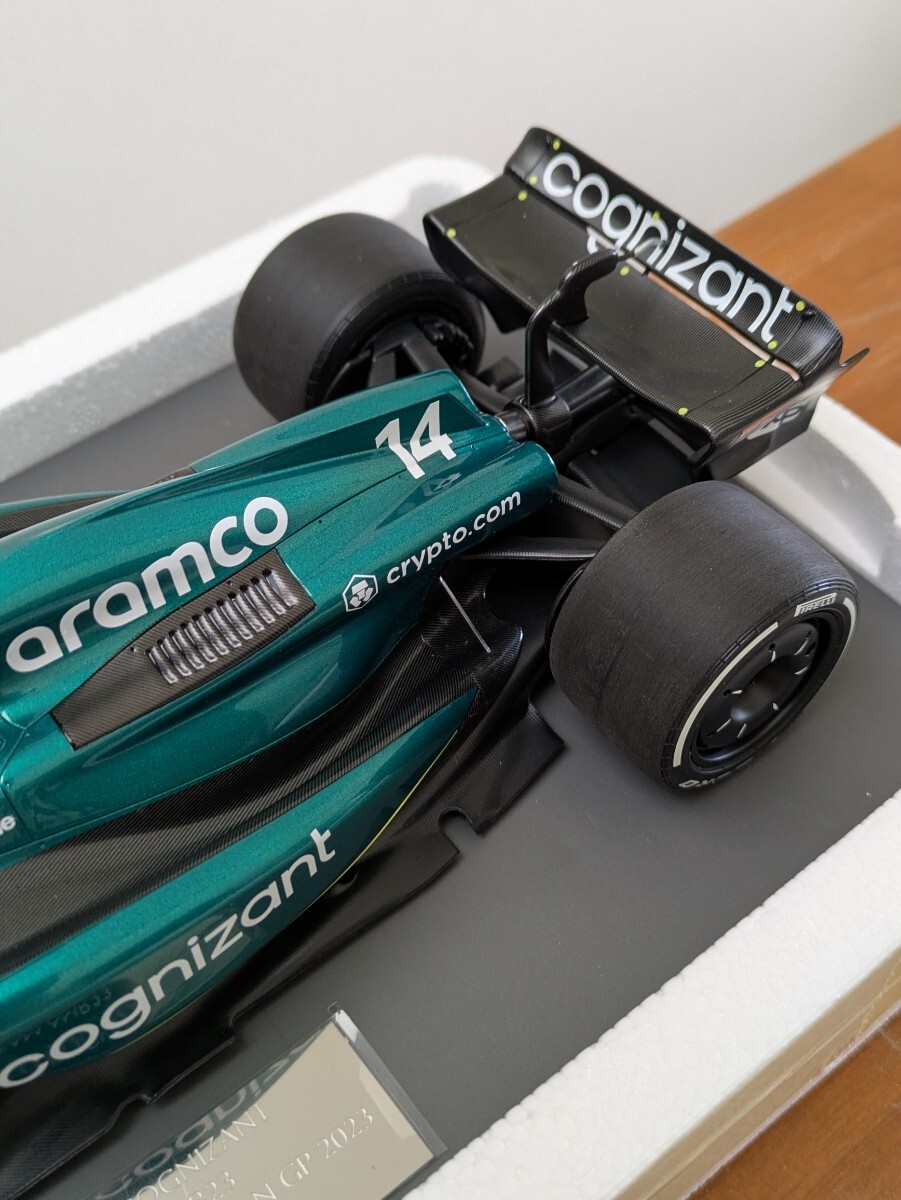 ☆新品美品！PMA 1/18 ASTON MARTIN ARAMCO COGNIZANT FORMULA ONE TEAM AMR23 サウジアラビア GP 2023 #14 F.ALONSO 3rd PLACE ☆_画像5
