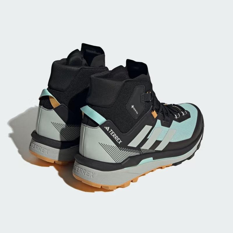 1?スピード発送 新品未使用 adidas SkychaserTechMIDGTX ハイキングシューズ IE6890(フラッシュアクア/ブラック/イエロー)２６．０ＣＭ