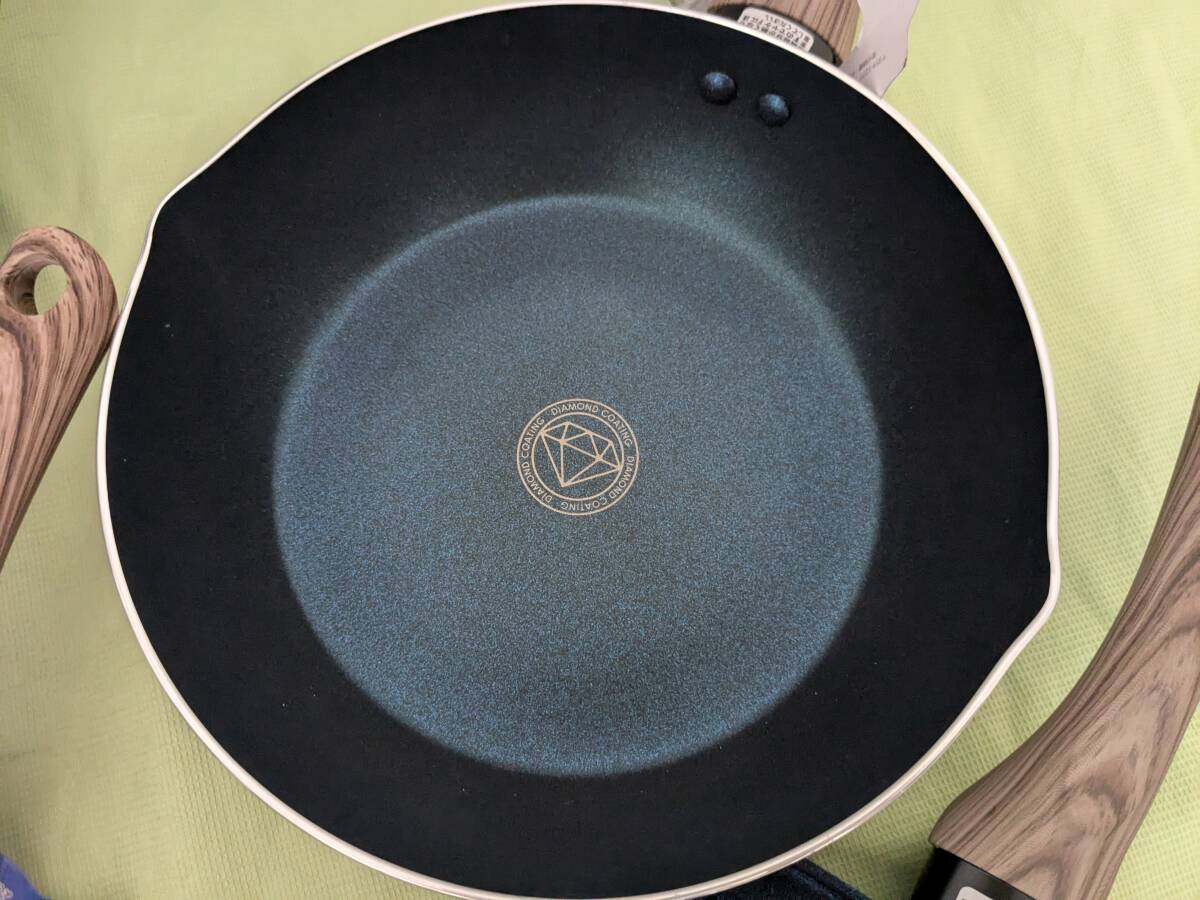 【訳あり4点セット（難あり）】【未使用品】カクセー ダイヤモンドコーティング フライパン （26ｃｍ・深型24cm・深型22cm・玉子焼き器）_画像8