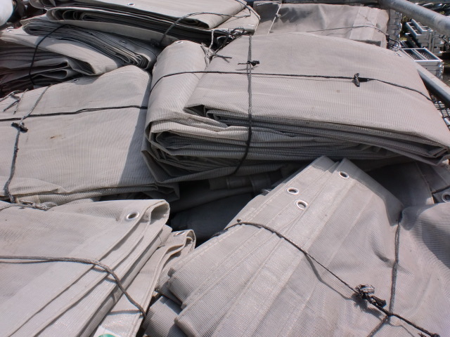 メッシュシート　グレー　1800×6300　1000枚　平和　KRH_画像3