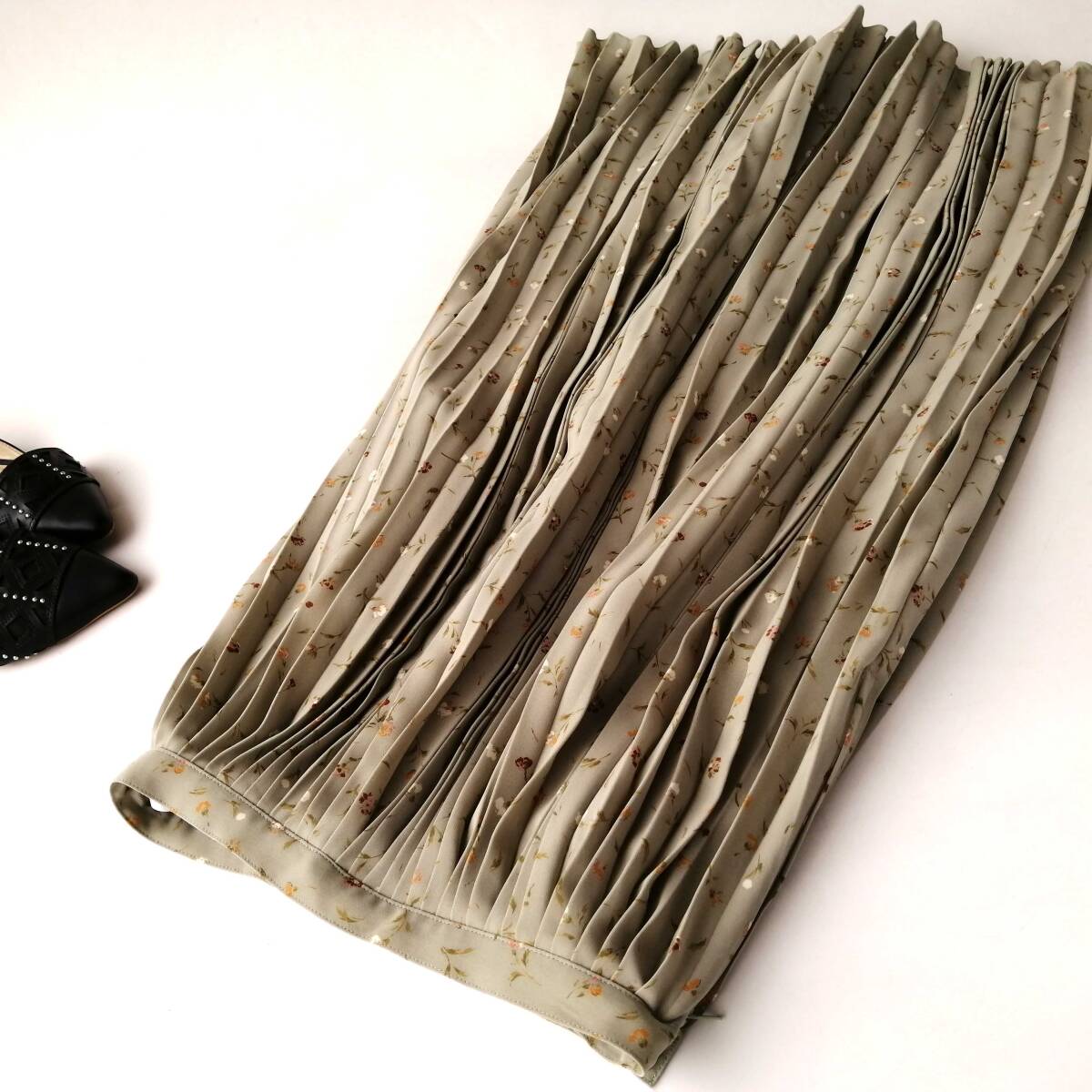 レディース♪小花柄 ロングスカート プリーツスカート Mサイズ 250925np【4点同梱で送料無料】_画像5