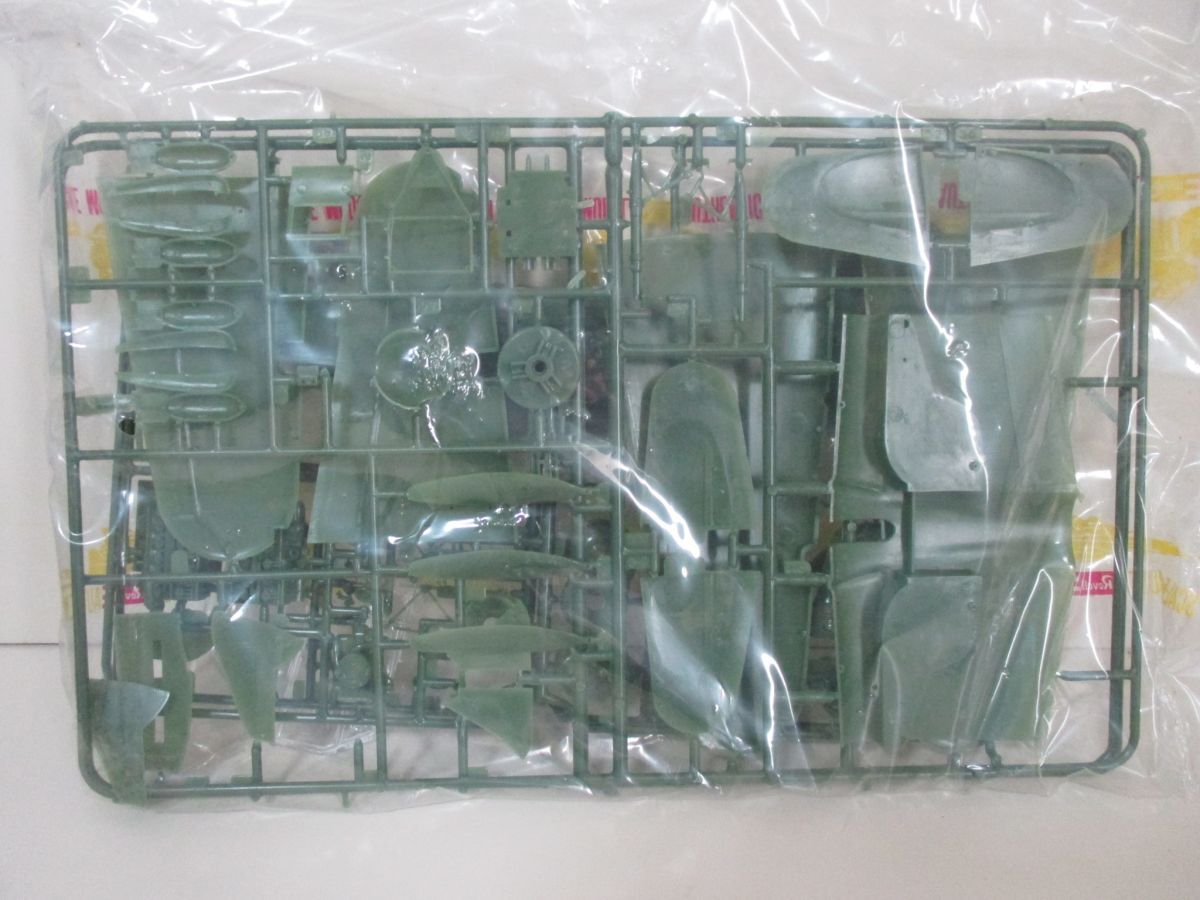 P802057K 未組立 レベルRevell 1/32 イギリス空軍高速戦闘機 ホーカー タイフーン HAWKER TYPHOON MK-1B プラモデル◆0905_画像5