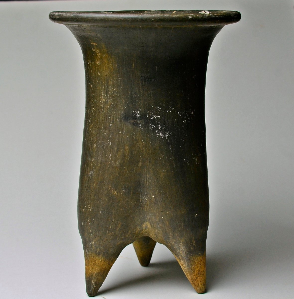 【YB】古代研磨土器（新石器時代?約3000年前）夏家店下層文化系の黒色灰陶鬲（レキ）研磨土器　年代保証　紀元前6000年前后