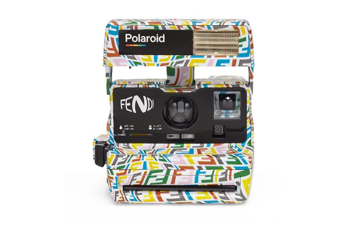 新品未使用 FENDIフェンディポラロイドカメラ 送料無料