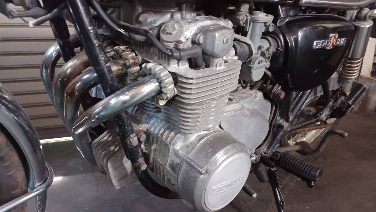 ホンダ　CB550FⅢ　部品取り車(chē)　書(shū)類(lèi)無(wú)し