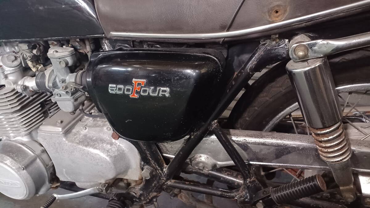 ホンダ　CB550FⅢ　部品取り車(chē)　書(shū)類(lèi)無(wú)し