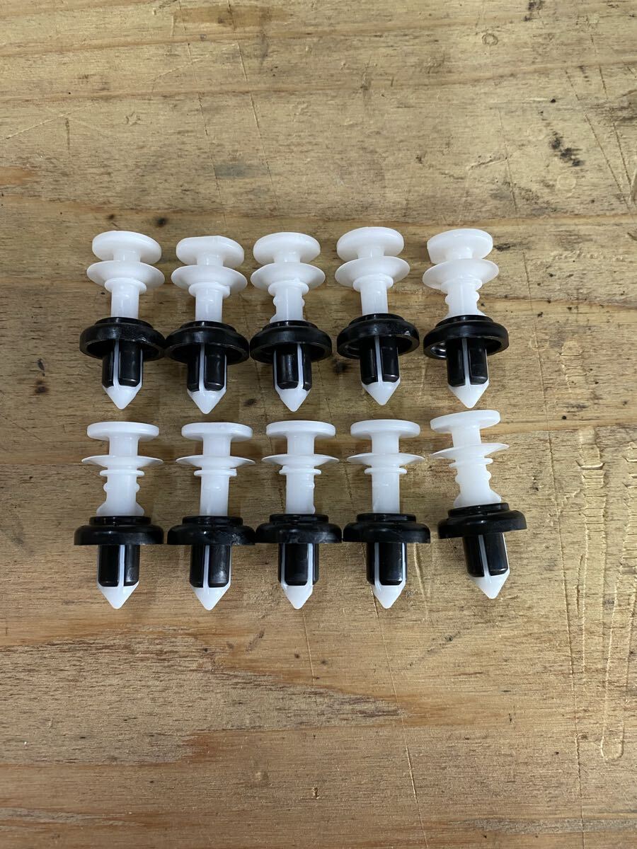 ホンダ　Aピラークリップ10個セット_画像1