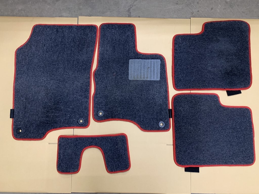 フィアット パンダ イージー ツインエアー 右H (13909) Coumat フロアマット 5点セット Fiat Panda イタリア車 イタ車 p054761_画像1