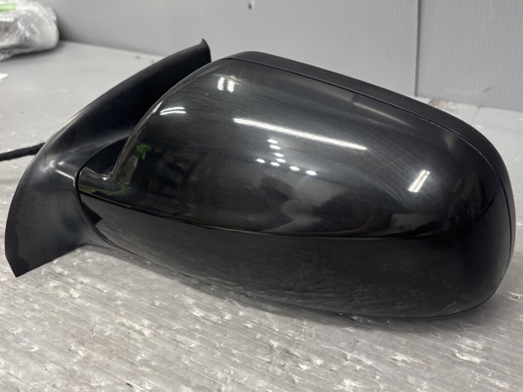 プジョー 307 SW (3EHRFJ) 純正 左ドアミラー 電格 6ピン＋2ピン ブラック系 サイドミラー 黒系 左ミラー フランス車 PEUGEOT p057819_画像2