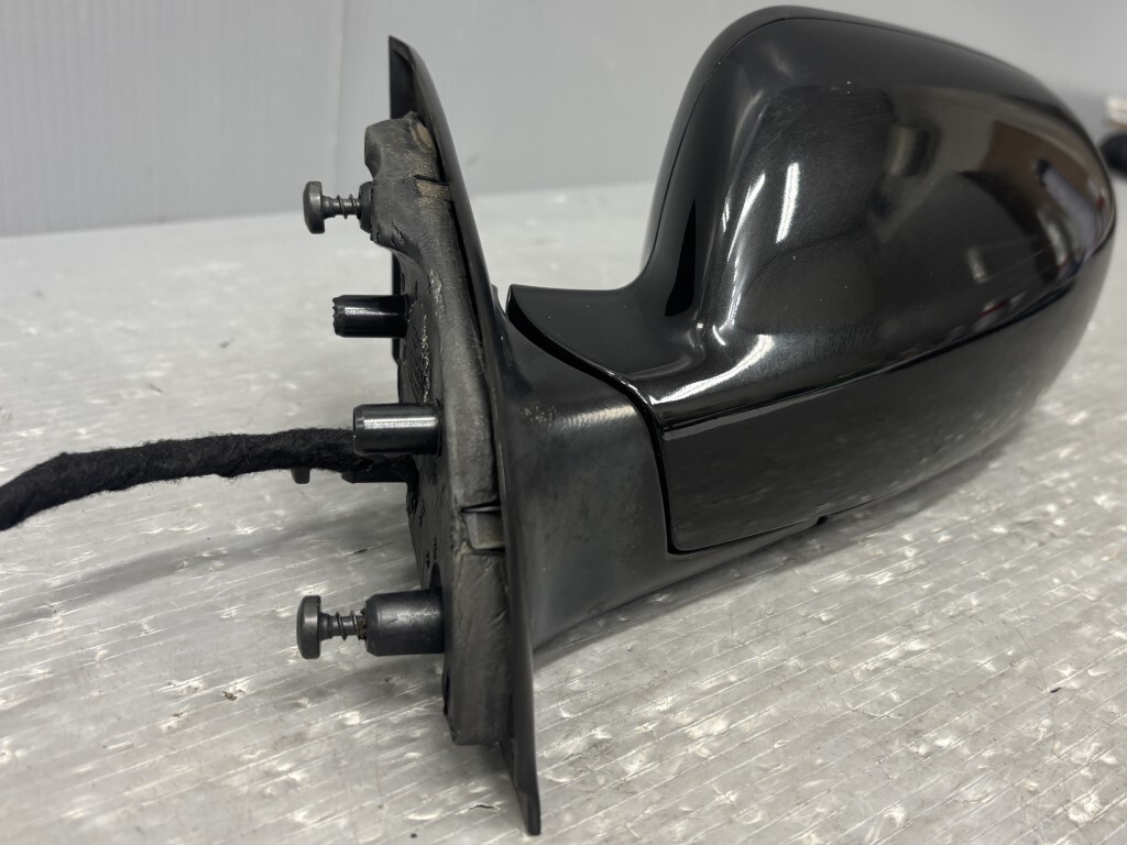 プジョー 307 SW (3EHRFJ) 純正 左ドアミラー 電格 6ピン＋2ピン ブラック系 サイドミラー 黒系 左ミラー フランス車 PEUGEOT p057819_画像3