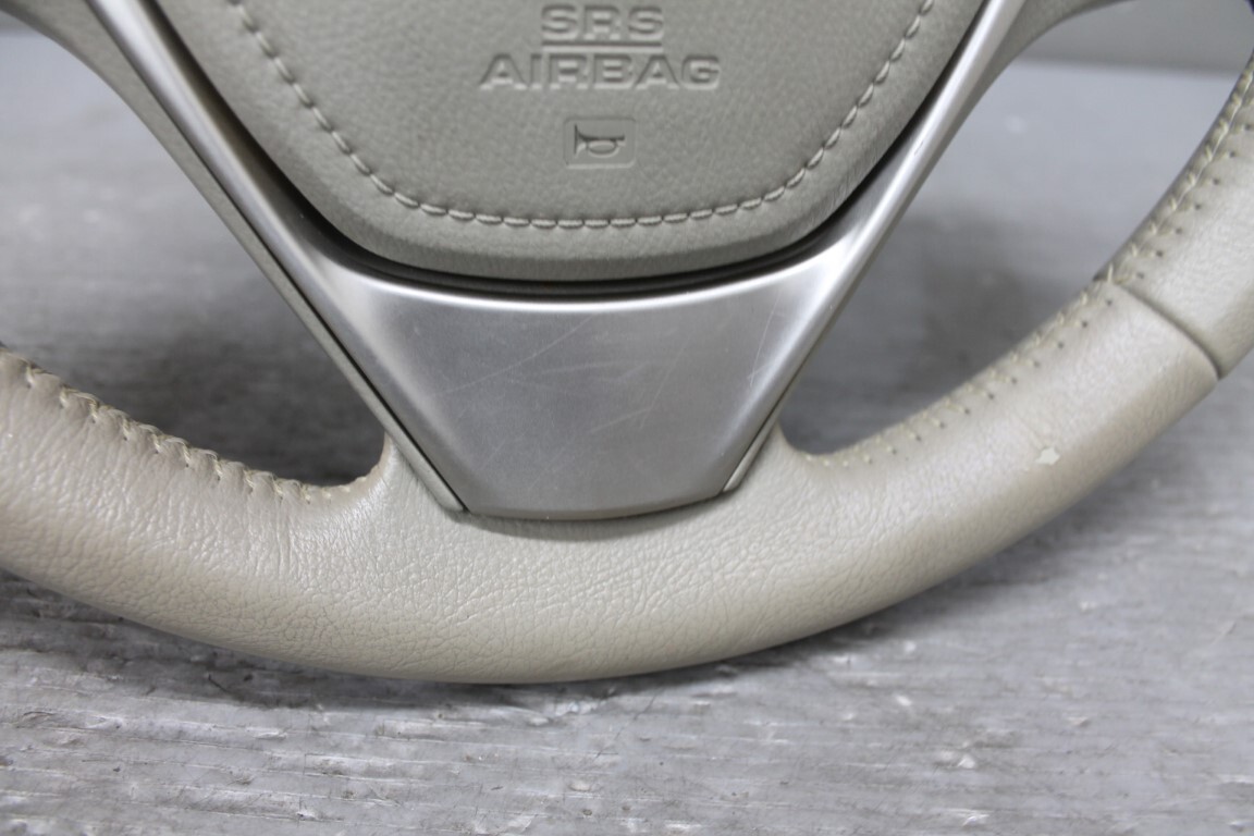 トヨタ アイシス L Gエディション 後期 (ZGM10) ステアリングホイール ハンドル スイッチ ホーンパット レザー 45100-12F80 p057909_画像7