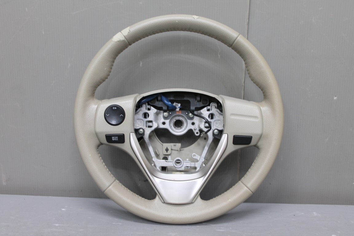 トヨタ アイシス L Gエディション 後期 (ZGM10) ステアリングホイール ハンドル スイッチ ホーンパット レザー 45100-12F80 p057909_画像9