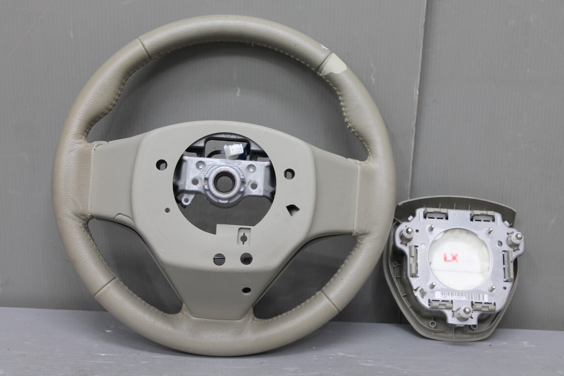 トヨタ アイシス L Gエディション 後期 (ZGM10) ステアリングホイール ハンドル スイッチ ホーンパット レザー 45100-12F80 p057909_画像10