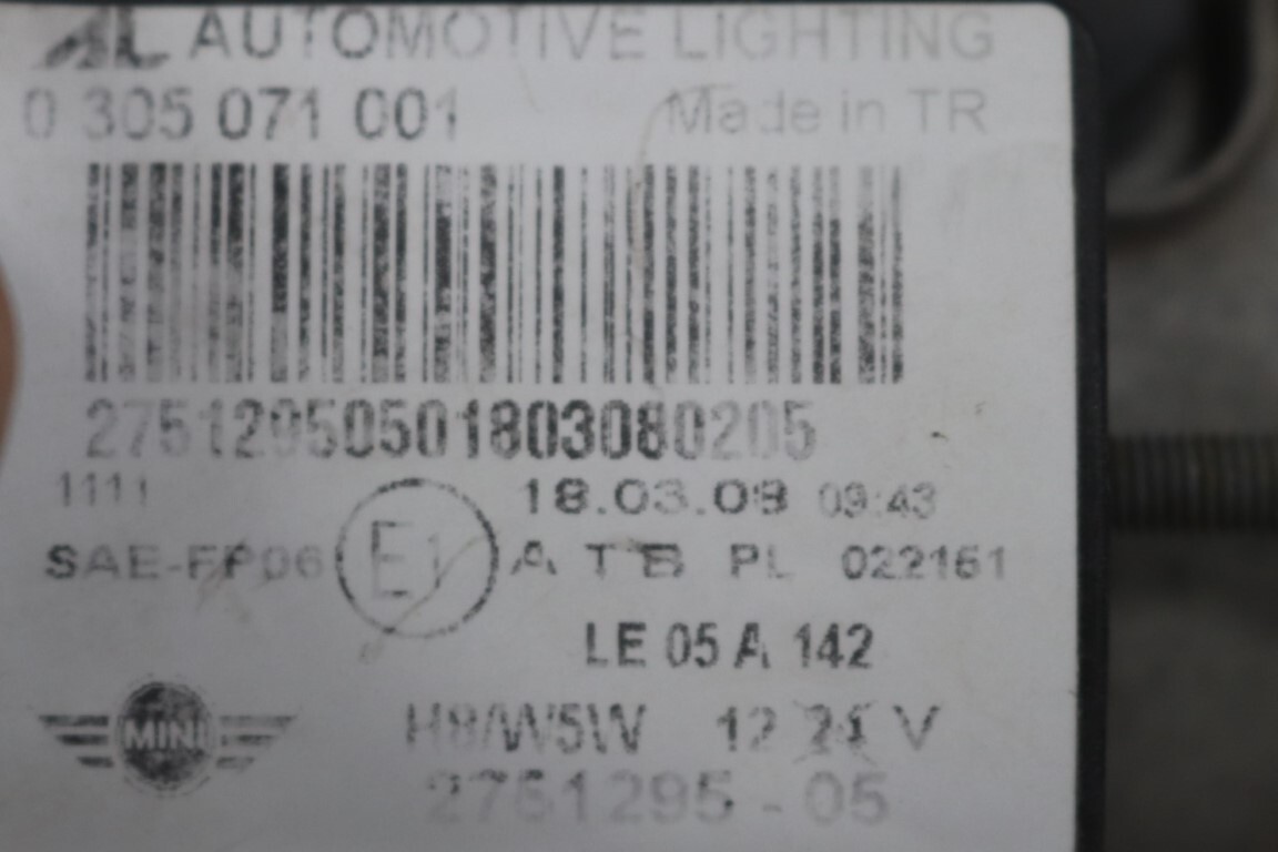  Mini Clubman Cooper S правый H (R55 MM16) оригинальные противотуманные фары единица левый и правый в комплекте 305 071 001 AL повреждение нет BMW MINI Cooper p058118