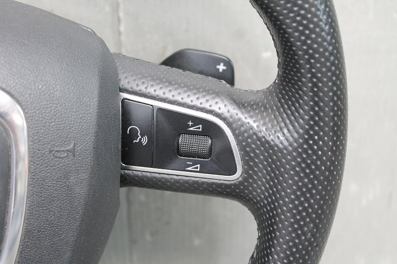 アウディ A4 アバント 右H 2.0T クワトロ S-Line (8KCDN 8K) ステアリングホイール ホーンパット レザー パドル ハンドル Audi p048023_画像3