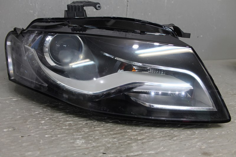 アウディ A4 2.0 TSI クワトロ 右H 後期 (8KCDNF 8K) 右 HID ヘッドライト キセノン バラスト レベライザー 8K0 941 004 D Audi p045938_画像1