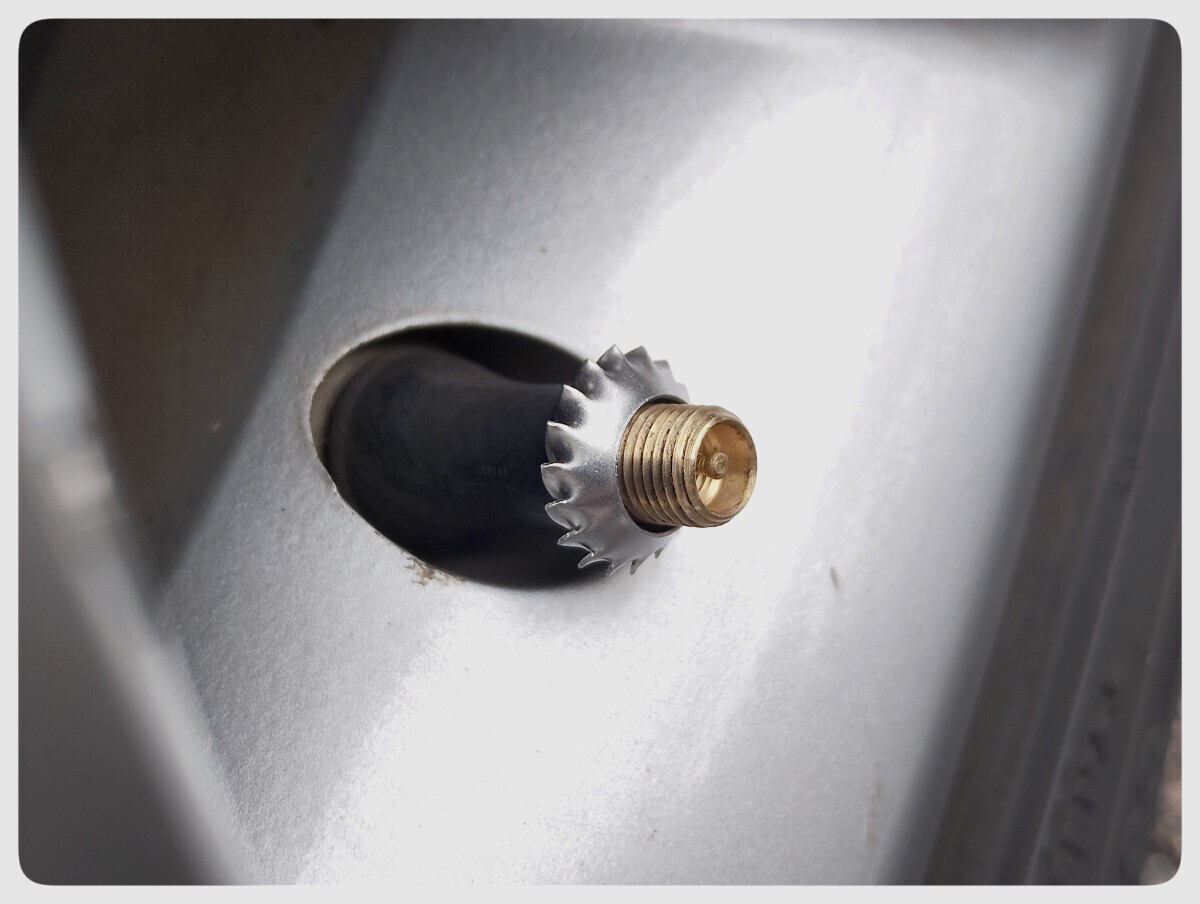 セール！　放電ワッシャーセット4個　燃費/乗り心地/ハンドリング向上/静電気除去_画像6