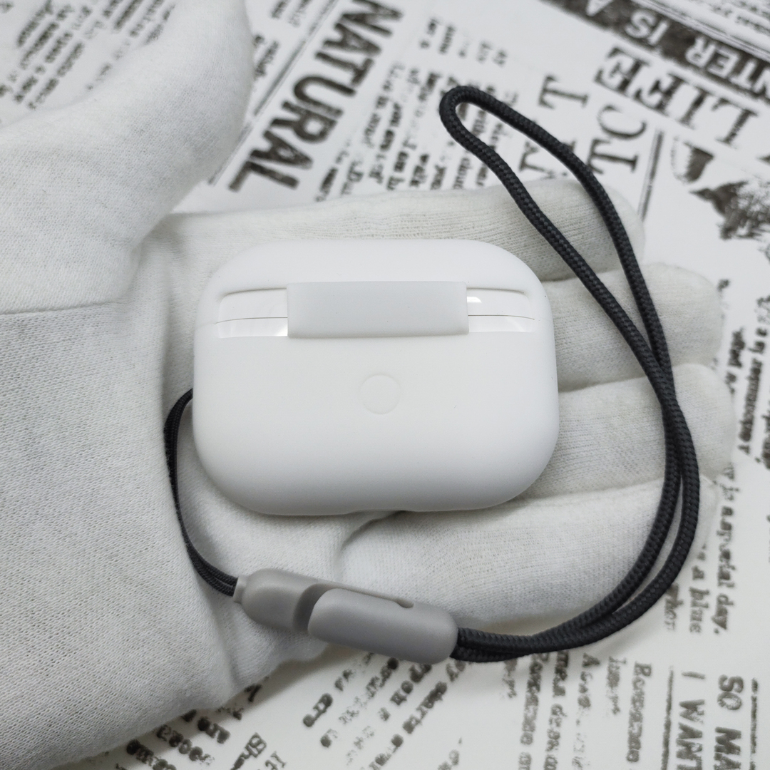AirPods Pro 2 ストラップ付シリコンケース [13] ホワイト (5)_画像2