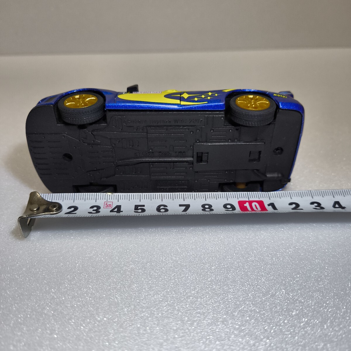 1/36 プルバックカー ミニカー キンスマート インプレッサ WRC _画像10
