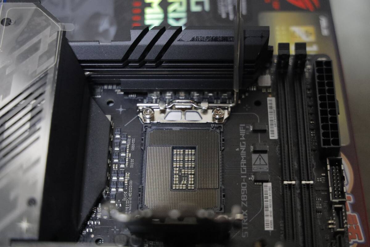 ASUS ROG STRIX Z890-I GAMING WIFI ジャンク品