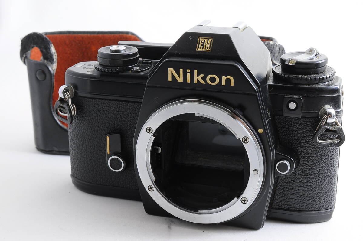 ニコン NIKON EM ボディ マニュアルフォーカス フィルムカメラ レンズ @4342