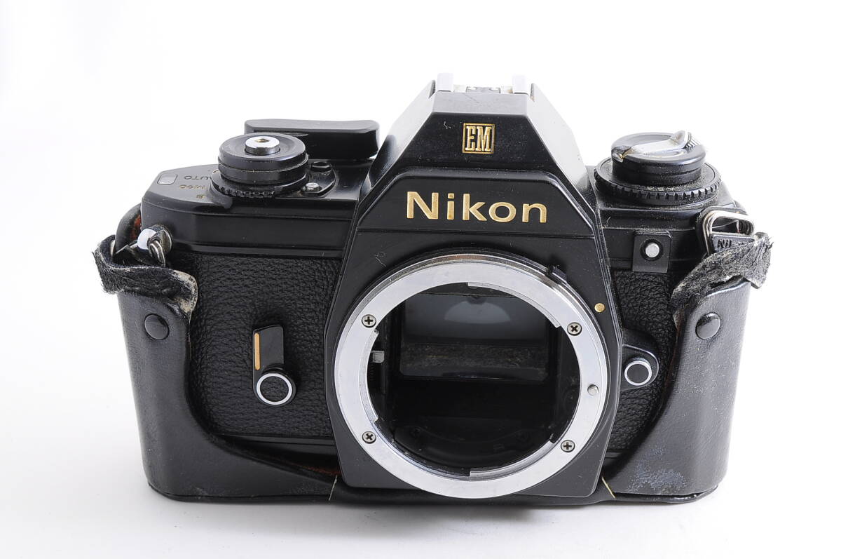 ニコン NIKON EM ボディ マニュアルフォーカス フィルムカメラ レンズ @4342