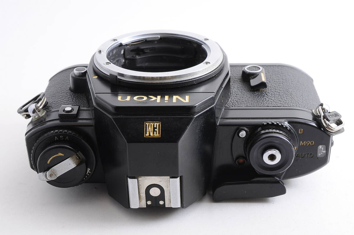 ニコン NIKON EM ボディ マニュアルフォーカス フィルムカメラ レンズ @4342